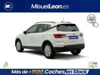 Usado Seat Arona Style 110 CV (80 kW) 2023 Blanco SUV