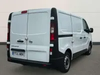 Usado Nissan Primastar 110 CV (80 kW) 2022 Blanco Monovolumen