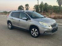 Usado Peugeot 2008 Style 82 CV (60 kW) 2016 Gris / plata SUV