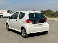 Usado Toyota Aygo 68 CV (50 kW) 2009 Blanco Utilitario