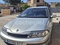 Usado Renault Laguna II Privilege 120 CV (88 kW) 2002 Gris / plata Berlina