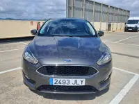 Usado Ford Focus Sport 182 CV (133 kW) 2016 Gris / plata Berlina