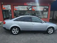 Usado Audi A6 180 CV (132 kW) 2002 Gris / plata Berlina