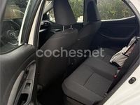 Usado Toyota Yaris Hybrid Plus 116 CV (85 kW) 2021 Blanco Berlina