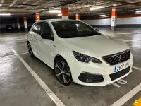 Usado Peugeot 308 GT-line 130 CV (95 kW) 2017 Blanco Berlina