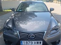 Usado Lexus IS300h Luxury Line 223 CV (164 kW) 2014 Gris / plata Berlina
