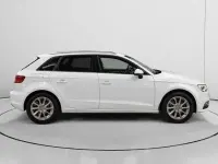 Usado Audi A3 Attraction 110 CV (80 kW) 2016 Blanco Utilitario