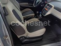 Usado Fiat Punto Dynamic 70 CV (51 kW) 2007 Gris / plata Berlina