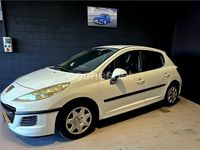 Usado Peugeot 207 70 CV (51 kW) 2011 Blanco Berlina