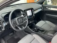 Usado Volvo XC40 Core 163 CV (119 kW) 2024 Verde SUV