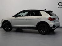 Usado Audi A1 Sportback 110 CV (80 kW) 2021 Gris/plata Utilitario