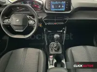 Usado Peugeot 208 Allure 100 CV (73 kW) 2022 Amarillo Utilitario
