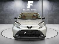 Usado Toyota Aygo X Play 72 CV (52 kW) 2022 Gris / plata SUV
