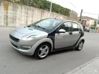 Usado Smart ForFour Pulse 95 CV (69 kW) 2004 Gris / plata Utilitario