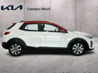 Usado Kia Stonic 100 CV (73 kW) 2022 SUV