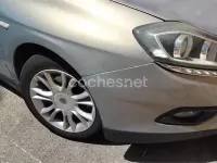 Usado Lancia Delta 150 CV (110 kW) 2009 Beige Utilitario