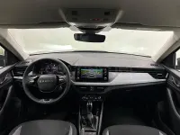 Usado Skoda Kamiq Selection 115 CV (84 kW) 2025 Gris / plata SUV