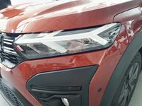 Usado Dacia Jogger Expression 110 CV (80 kW) 2025 Naranja Monovolumen
