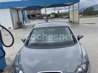 Usado Seat Leon Sport 105 CV (77 kW) 2006 Gris / plata Utilitario