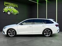 Usado Skoda Octavia RS 200 CV (147 kW) 2021 Blanco Familiar