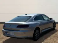 Usado VW Arteon 150 CV (110 kW) 2022 Gris Berlina