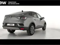 Usado Renault Arkana Evolution 140 CV (102 kW) 2025 Gris SUV
