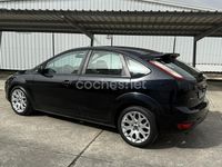 Usado Ford Focus Trend 100 CV (73 kW) 2008 Negro Berlina