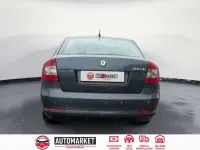 Usado Skoda Octavia Ambition 105 CV (77 kW) 2011 Gris Utilitario