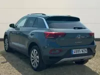 Usado VW T-Roc 150 CV (110 kW) 2025 Gris SUV