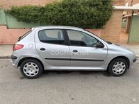 Usado Peugeot 206 75 CV (55 kW) 2005 Gris / plata Berlina