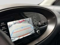 Usado Toyota Aygo X Play 72 CV (52 kW) 2022 Gris / plata SUV