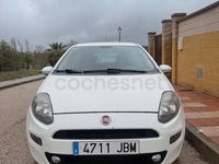 Usado Fiat Punto Young 75 CV (55 kW) 2015 Blanco Utilitario
