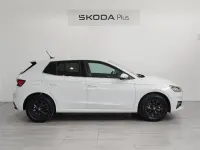 Usado Skoda Fabia Selection 80 CV (58 kW) 2025 Blanco Utilitario