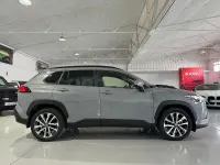 Usado Toyota Corolla Cross Plus 197 CV (144 kW) 2024 Gris / plata SUV