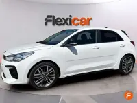Usado Kia Rio GT-Line 120 CV (88 kW) 2020 Blanco Berlina
