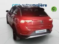 Usado VW T-Roc 110 CV (80 kW) 2023 Rojo SUV