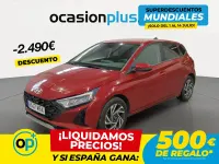 Usado Hyundai i20 100 CV (73 kW) 2024 Rojo Utilitario