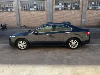 Usado Honda Accord Elegance 156 CV (114 kW) 2012 Gris / plata Berlina