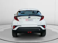 Begagnad Toyota C-HR Edition 140 HK (102 kW) 2023 Vit SUV