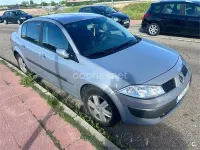 Usado Renault Mégane Expression 120 CV (88 kW) 2005 Gris / plata Berlina