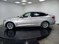 Usado BMW 318 150 CV (110 kW) 2017 Gris Berlina