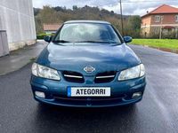Usado Nissan Almera 114 CV (83 kW) 2001 Verde Berlina