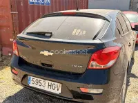 Usado Chevrolet Cruze LT 124 CV (91 kW) 2011 Negro Berlina