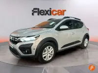 Usado Dacia Sandero Expression 91 CV (66 kW) 2024 Gris Utilitario