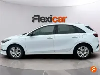 Usado Kia Ceed 100 CV (73 kW) 2021 Blanco Utilitario