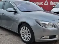 Usado Opel Insignia Cosmo 130 CV (95 kW) 2010 Gris / plata Berlina