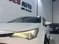 Usado Toyota Avensis Executive 143 CV (105 kW) 2016 Blanco Familiar