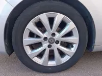 Usado Renault Clio Zen 91 CV (66 kW) 2021 Gris Utilitario