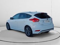 Usado Ford Focus ST-Line 125 CV (91 kW) 2018 Blanco Berlina