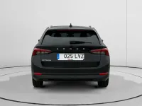 Usado Skoda Octavia Ambition 150 CV (110 kW) 2022 Negro Utilitario
